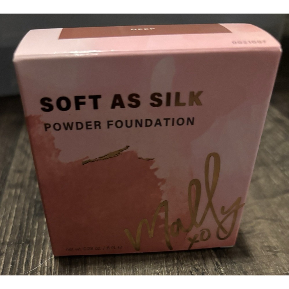 Molly‎ Makeup Powder Foundation Soft As Silk Deep NIB
